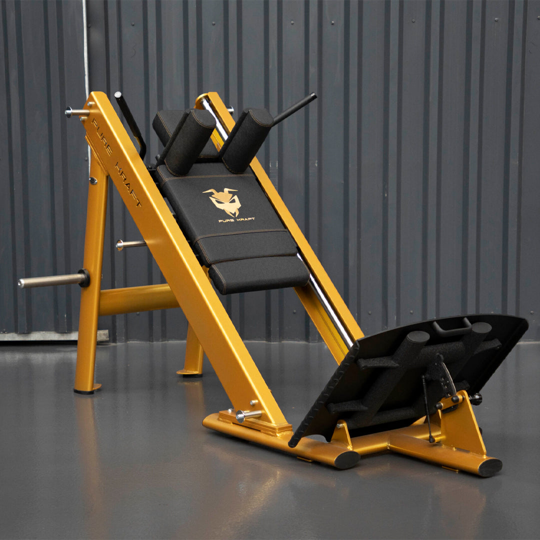 PURE KRAFT HACK SQUAT